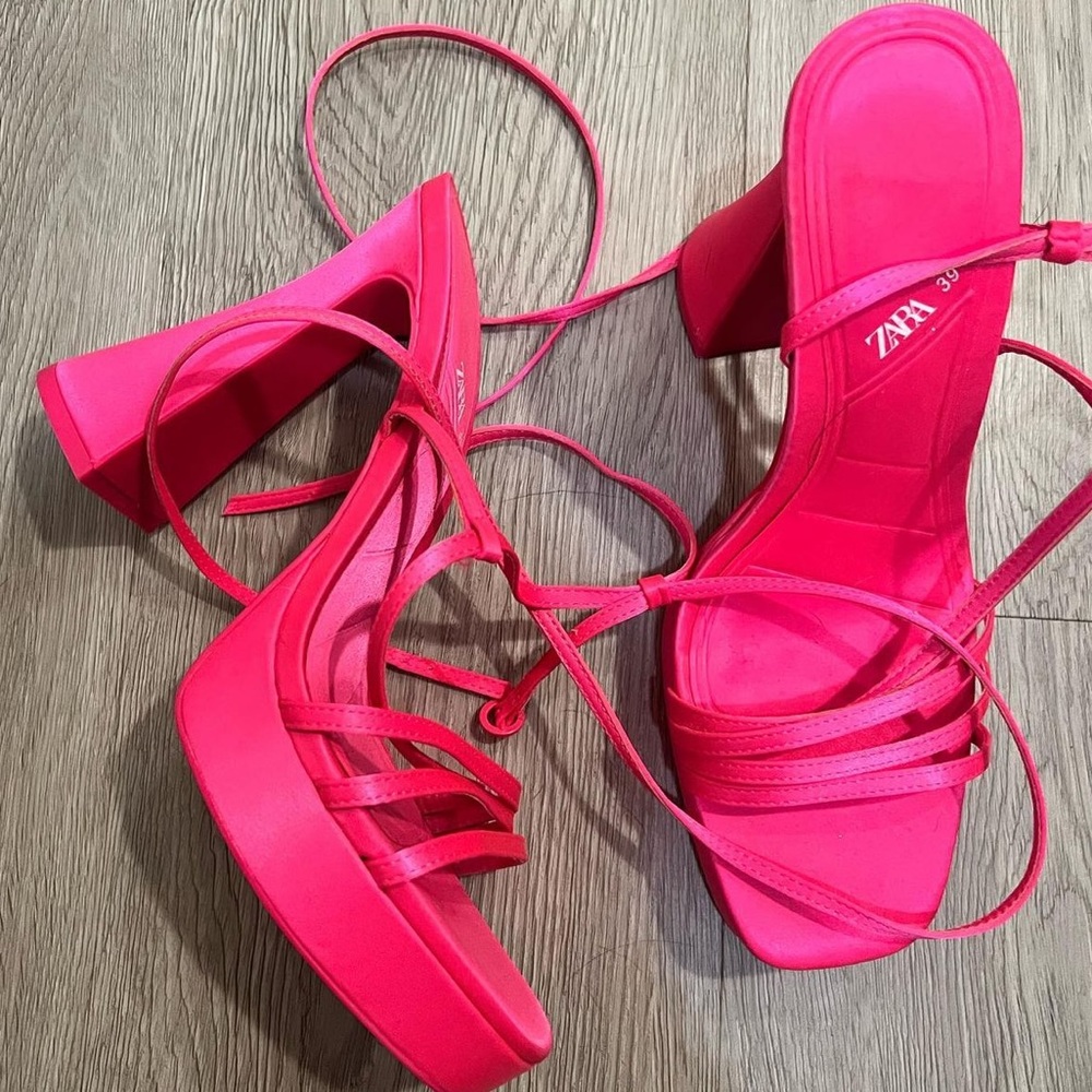 Never Worn - image 2